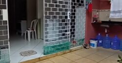 Casa com lago ornamental, forno de pizza e 264m² de puro charme