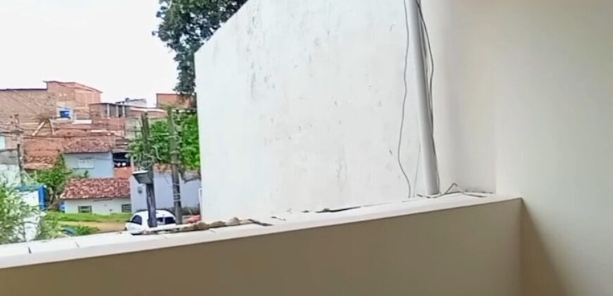 Casa com lago ornamental, forno de pizza e 264m² de puro charme