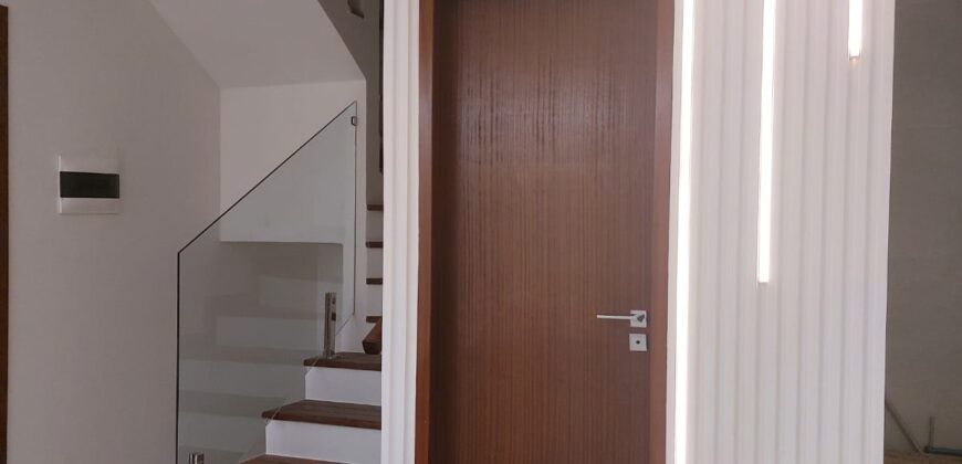 Casa 4 dorms – Antares