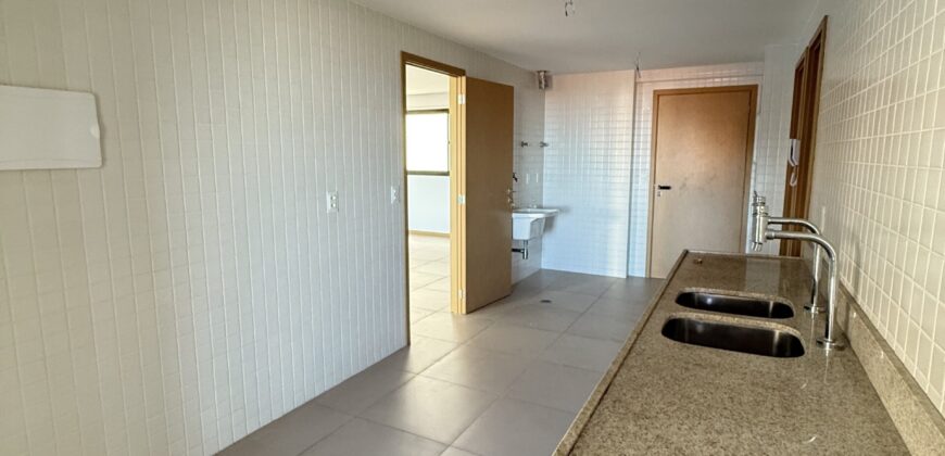 Apt. Edf. Mansōes do Alto