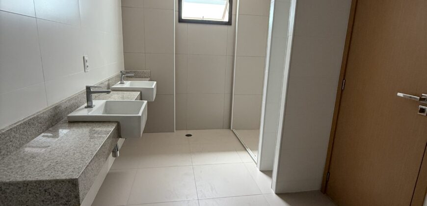 Apt. Edf. Mansōes do Alto